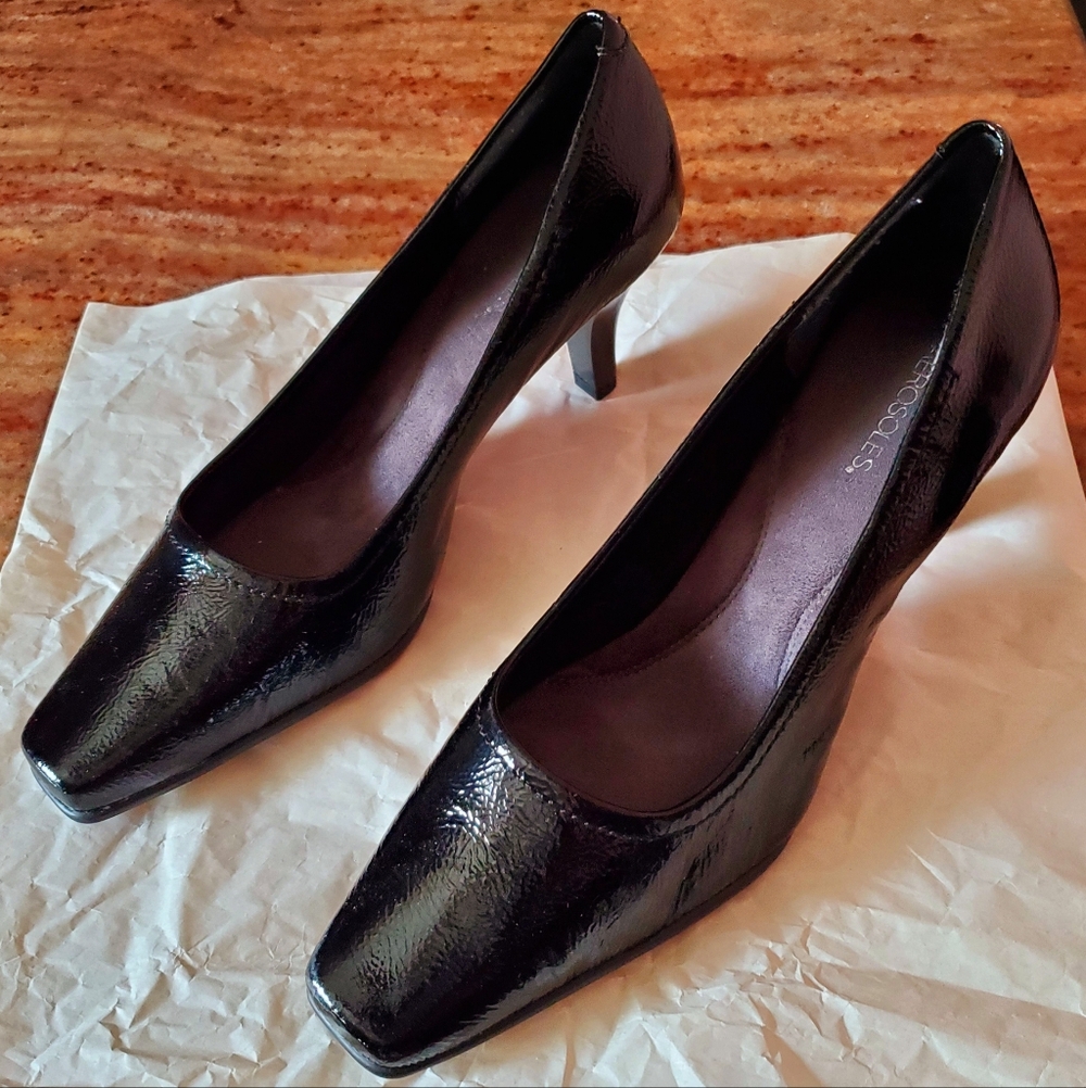 Aerosoles Classic Black Patent Leather Pumps - Women